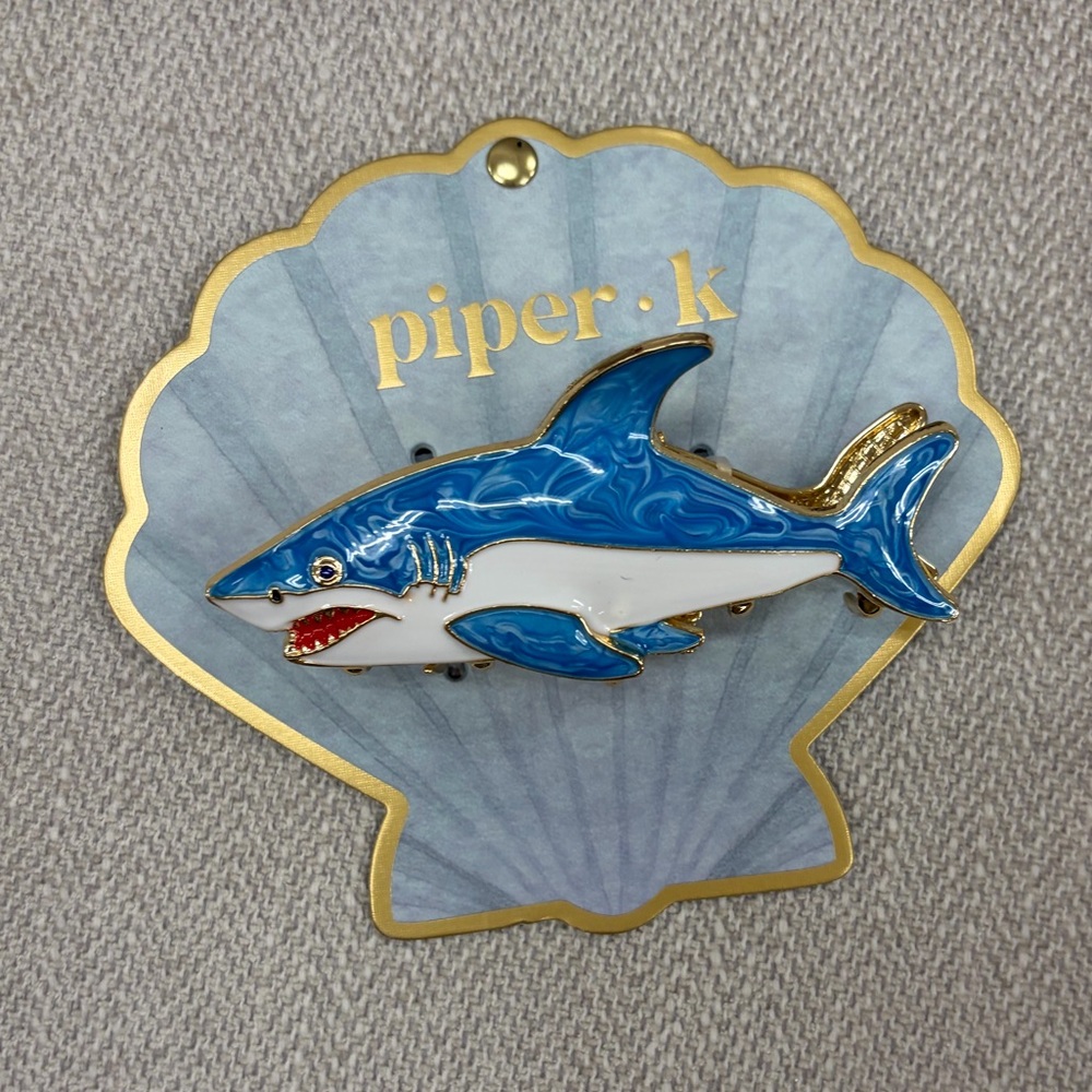 NWT ⚜️🦈⚜️ Piper K Hand Painted Shark Metal Hair claw Clip - Picture 4 of 7